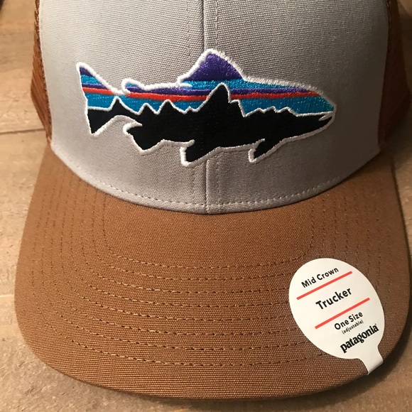 NWT Patagonia Men's Fitz Roy Trout Trucker Hat - Picture 2 of 4
